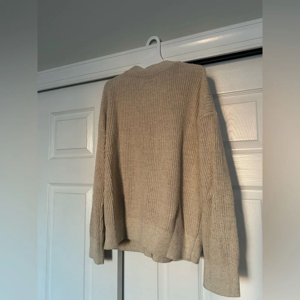 Old Navy Women's Beige Cardigan Sweater - Picture 3 of 3